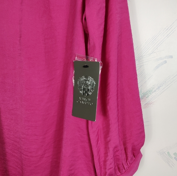 Vince Camuto Pink V-neck Blouse NWT - Picture 4 of 11